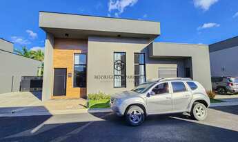 Imagem 1: Solar Chácara Interlagos: Casa c/ 3 Suítes, Ilha, Ar Condicionado e Natureza!