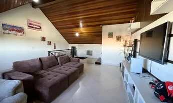 Imagem 2: VENDO LINDO SOBRADO BAIRRO XAXIM, 3 QUARTOS E EDICULA