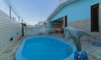 Imagem: Grande Casa à Venda no 13 de Maio 4 Quartos