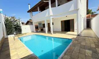 Imagem: Luxuosa Casa em Condomínio no Jardim das