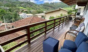 Imagem: Réveillon Pedra Azul frente