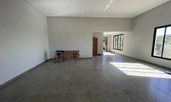 Imagem 3: Casa térrea à venda e locação no Condomínio Saint Charbel em Araçoiaba da Serra - SP