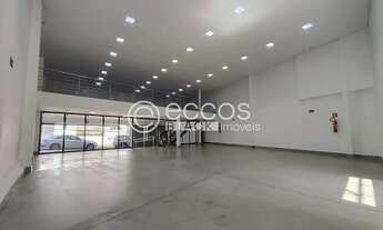 Imagem 2: Loja para aluguel, 4 vagas, Centro - Uberlândia/MG