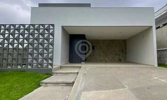 Imagem: Casa em Condomínio / Residencial / Bairro