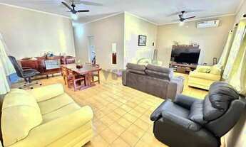 Imagem 5: Casa à venda em Caraguatatuba, Jardim Britânia, com 4 quartos, 240m²