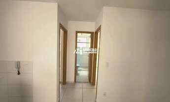 Imagem 4: Vendo apartamento no 4º andar com 2 quartos, armários planejados na cozinha em