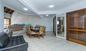 Imagem 2: Casa térrea com 5 dormitórios, 2 suítes, 3 vagas