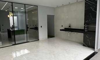 Imagem 14: Casa alto padrão no bairro Santa Cruz próximo à unievangelica