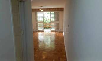 Imagem 5: Apartamento com 124m², 3 dormitórios, sala ampla com sacada, cozinha planejada, 2 vagas