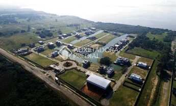 Imagem: Terreno na Península Ponta da Figueira