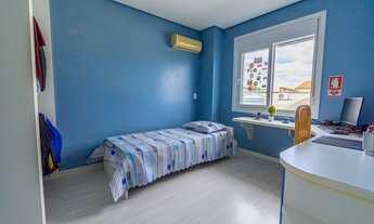 Imagem 5: Sobrado para venda tem 216 metros quadrados com 3 quartos