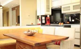 Imagem 2: Apartamento para venda possui 57 m2 com varanda, 2 quartos, 2 vagas Paraíso do Morumbi São