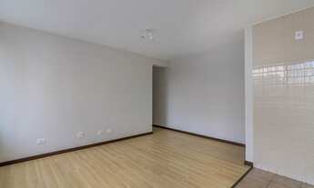 Imagem 3: Apartamento para venda com 40 metros quadrados com 2 quartos em Centro - Curitiba - PR