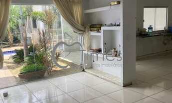 Imagem 2: Casa com 3 quartos - Bairro Jardim América em Goiânia