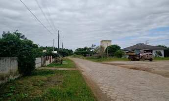 Imagem 4: Casa térrea sozinha no terreno à venda de 2 dormitórios na Praia do mar aberto na Pinheira