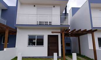 Imagem 2: Sobrado para venda com 75 metros quadrados com 2 quartos em Ambrósio - Garopaba - SC