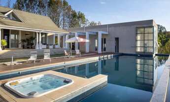 Imagem 2: Casa para Venda em Jundiaí, Ivoturucaia, 7 dormitórios, 7 suítes, 8 banheiros, 8 vagas