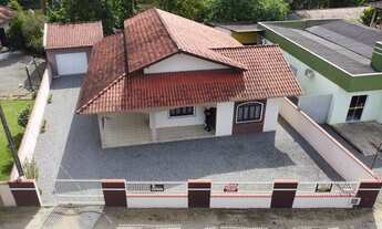 Imagem 2: Casa Térrea à Venda na Estrada Bananal em Guaramirim - SC