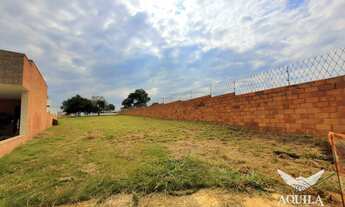 Imagem: TERRENO PLANO COM 427 m² NA FASE 1 DO CONDOMÍNIO