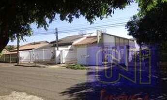 Imagem 4: Casa Térrea para Venda em Londrina, Parque Residencial Joaquim Toledo Piza, 3 dormitórios