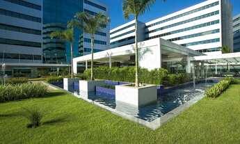 Imagem 2: Ponto comercial/Loja/Box para aluguel possui 223 metros quadrados com 1 quarto