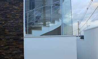 Imagem 2: Casa Alto Padrão excelente localizado a 5 minutos do centro fino acabamento