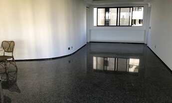 Imagem 3: ALTO PADRÃO, VISTA PERMANENTE COCÓ, 214 m2, 3 Suites,3 Vgs, Depósito individual, 12 vgs vi