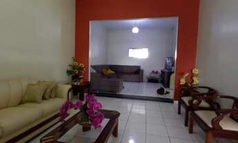 Imagem 6: Casa para venda tem 200 metros quadrados com 4 quartos em Setor Novo Horizonte - Goiânia