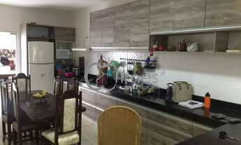 Imagem 3: Casa com 4 quartos - Bairro Vila Americano do Brasil em Goiânia