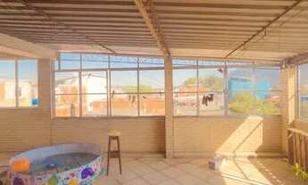 Imagem: Casa duplex com terraço em Nilópolis