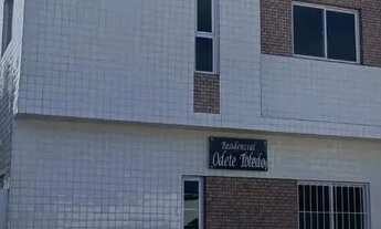 Imagem 2: Apartamento com dois quartos, sendo uma suíte e ótima localização..