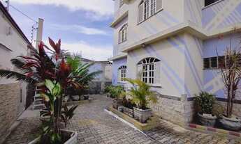 Imagem: Casa Tríplex com 6 Quartos à venda em