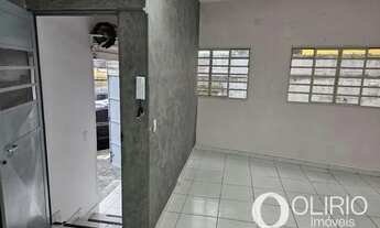 Imagem 3: Casa para aluguel possui 150 metros quadrados com 2 quartos em Real Parque - São Paulo - S