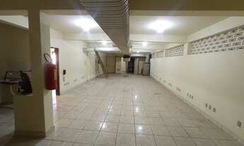 Imagem 2: Imóvel comercial para aluguel possui 450 metros quadrados com 8 quartos em Renascença - BH