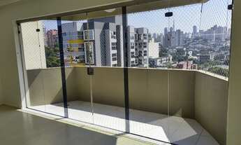 Imagem 2: Excelente apartamento na rua Fradique Coutinho, com 3 dormitórios sendo um suíte, 2 vagas