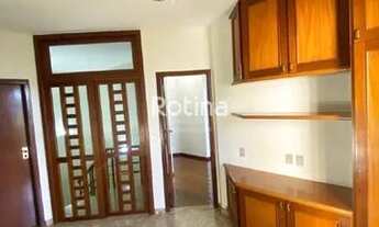 Imagem 5: Casa à venda, 3 quartos, 3 suítes, 5 vagas, Osvaldo Rezende - Uberlândia/MG