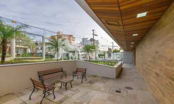 Imagem 3: Apartamento com 2 dormitórios e 2 vagas à venda no bairro Menino Deus em Porto Alegre