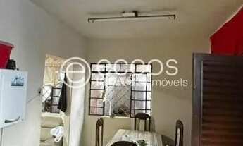 Imagem 4: Casa à venda, 4 quartos, 2 vagas, CENTRO - ARAGUARI/MG