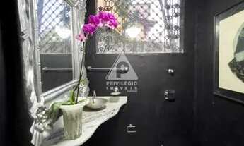 Imagem 7: Casarão/ luxo, 4 andares, 5 quartos, 2 vagas, vista deslumbrante/ Laranjeiras/ Cosme Velho