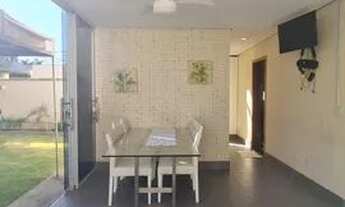 Imagem 6: Sobrado em condomínio para venda tem 375 metros quadrados com 4 quartos