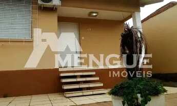 Imagem 2: Casa residencial com 03 dormitórios e 05 vagas no bairro Rubem Berta em Porto Alegre 47