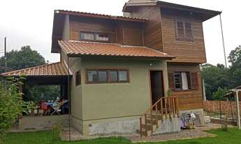 Imagem 6: Vendo Casa de madeira duplada