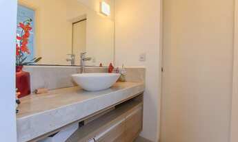 Imagem 7: Casa com 5 quartos em Santa Cândida - Curitiba - PR