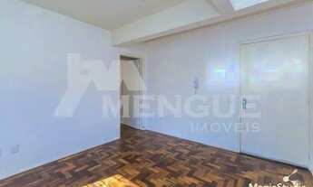 Imagem 2: Apartamento residencial térreo com 1 dormitório em condomínio, vaga coberta escriturada à