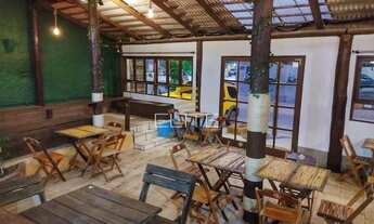 Imagem 2: Casa comercial para iniciar seu investimento 420m² de área construída. Na Enseada da Pinhe