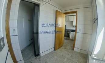 Imagem 7: Amplo apartamento e muito bem localizado, 3 dormitórios, sendo 2 suítes, 2 vagas de garage