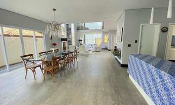 Imagem 6: Casa de condomínio para venda tem 510 metros quadrados com 4 quartos