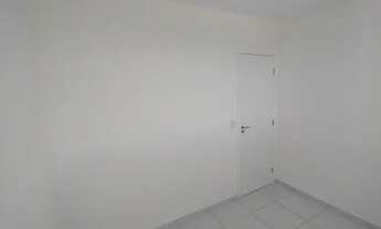 Imagem 7: More na cidade vendo a paisagem do campo