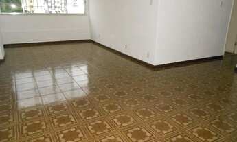 Imagem 2: 3 quartos com vaga de garagem