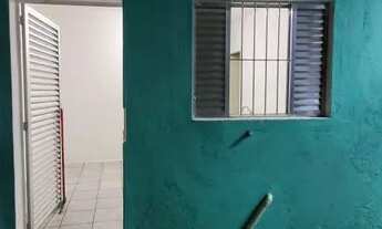 Imagem 4: Aluga-se casa ampla 02 cômodos e lavanderia individual